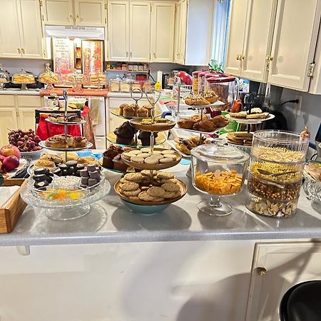 مبيت وإفطار أبوتسفورد Comfy Sleep With Breakfast المظهر الخارجي الصورة